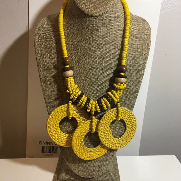 New💕💕 Bohemian Cork Yellow Necklace - Picture 5 of 6